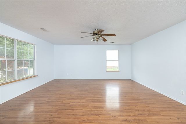 1581 Crestview Avenue, Decatur, AR 72722