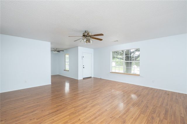 1581 Crestview Avenue, Decatur, AR 72722