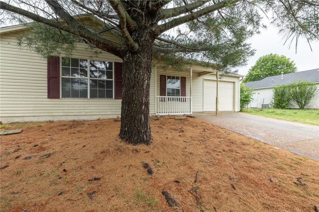 1581 Crestview Avenue, Decatur, AR 72722