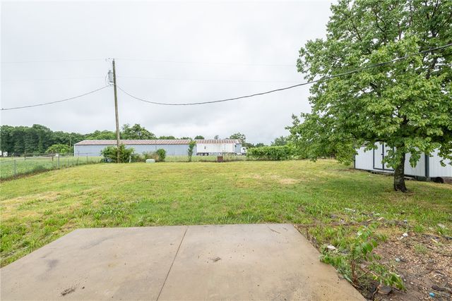 1581 Crestview Avenue, Decatur, AR 72722