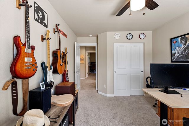 9314 Earhart Street NE, Lacey, WA 98516
