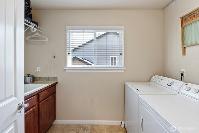 9314 Earhart Street NE, Lacey, WA 98516
