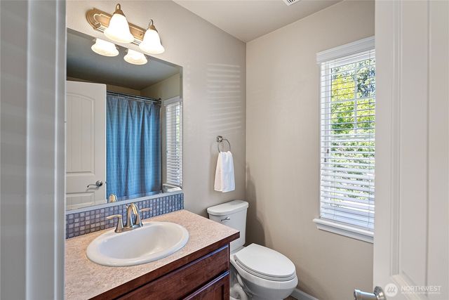 9314 Earhart Street NE, Lacey, WA 98516