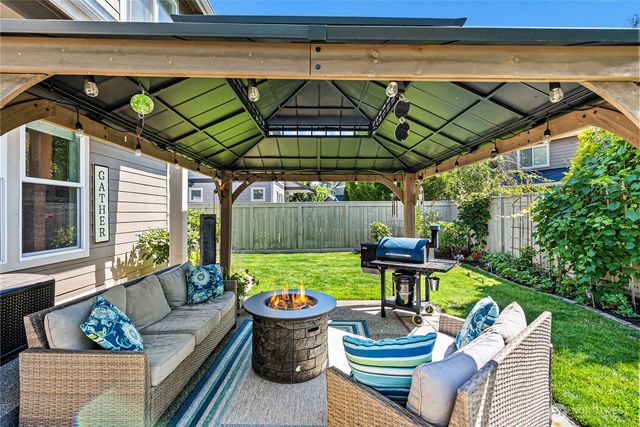 9314 Earhart Street NE, Lacey, WA 98516