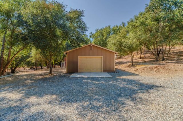 2988 Spring Hill Dr, San Andreas, CA 95249