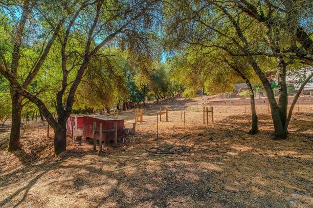 2988 Spring Hill Dr, San Andreas, CA 95249