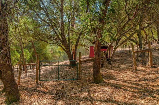 2988 Spring Hill Dr, San Andreas, CA 95249