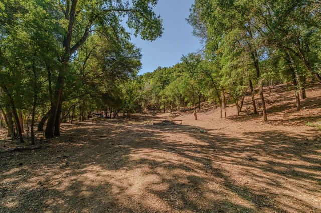 2988 Spring Hill Dr, San Andreas, CA 95249