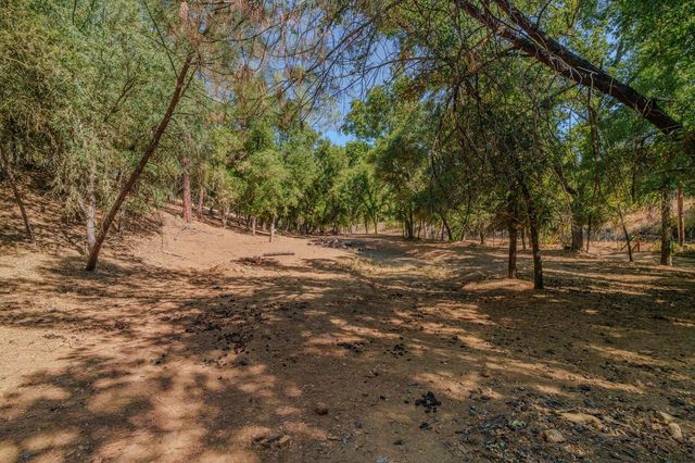 2988 Spring Hill Dr, San Andreas, CA 95249