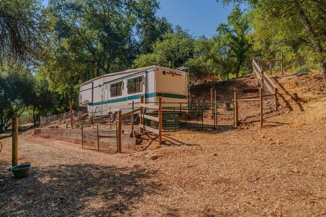 2988 Spring Hill Dr, San Andreas, CA 95249