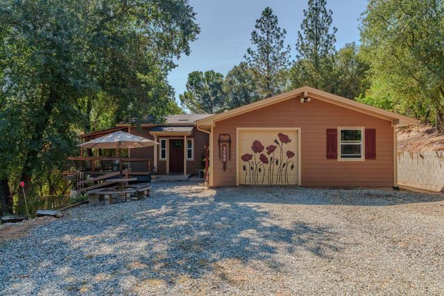 2988 Spring Hill Dr, San Andreas, CA 95249
