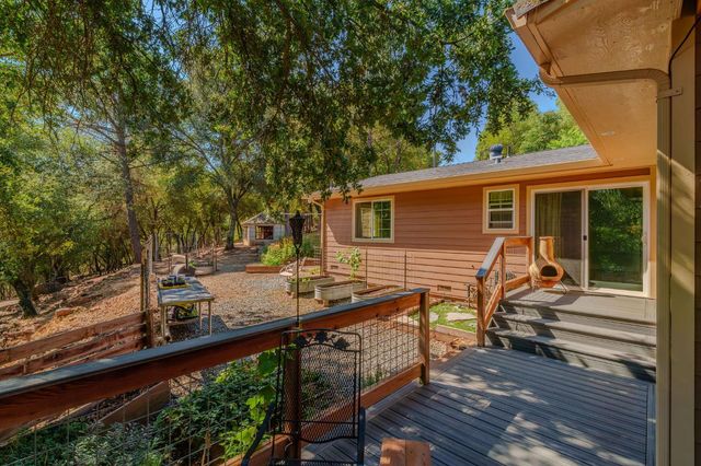 2988 Spring Hill Dr, San Andreas, CA 95249