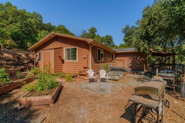 2988 Spring Hill Dr, San Andreas, CA 95249