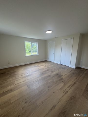62 Benham Avenue, Waterford, CT 06375