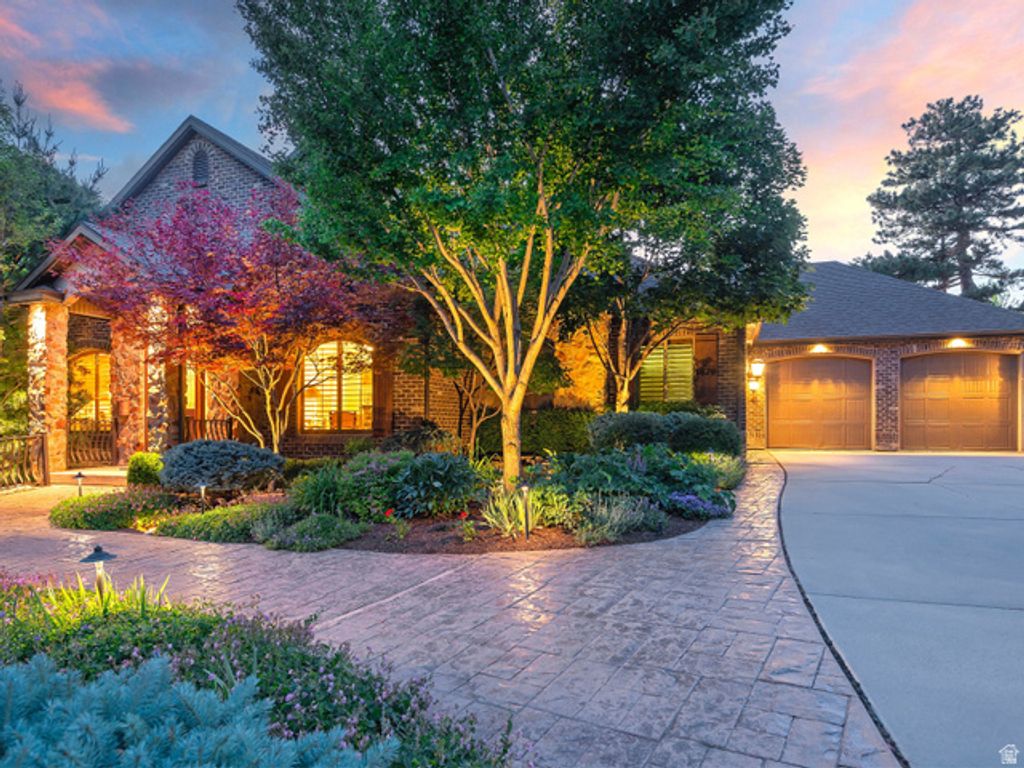 1879 E LONGVIEW DR, Holladay, UT 84124 — exterior
