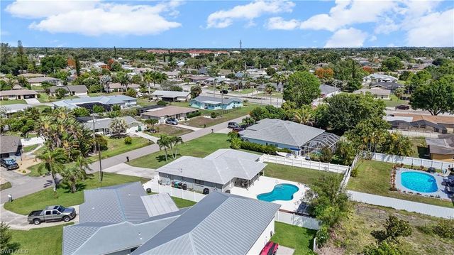4115 SE 10th PL, Cape Coral, FL 33904