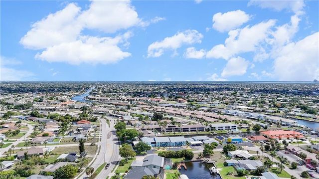 4115 SE 10th PL, Cape Coral, FL 33904