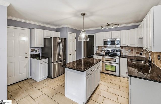 51 Staffordshire Way, Simpsonville, SC 29681