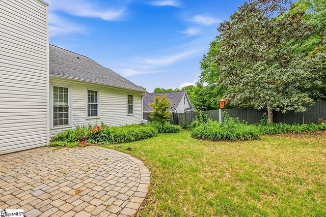 51 Staffordshire Way, Simpsonville, SC 29681
