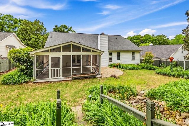 51 Staffordshire Way, Simpsonville, SC 29681