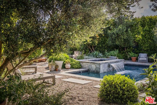 2724 Carmar Drive, Los Angeles, CA 90046