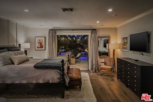 2724 Carmar Drive, Los Angeles, CA 90046