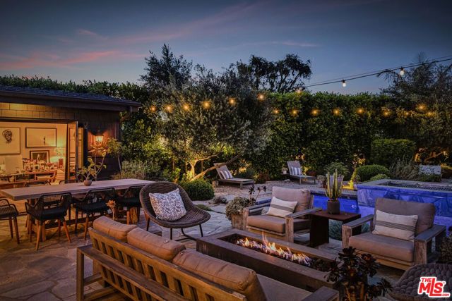 2724 Carmar Drive, Los Angeles, CA 90046