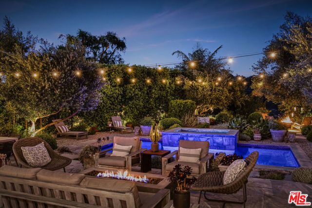 2724 Carmar Drive, Los Angeles, CA 90046