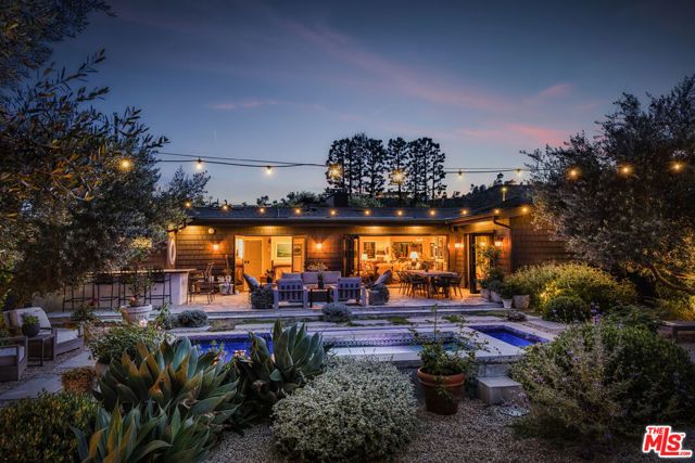 2724 Carmar Drive, Los Angeles, CA 90046