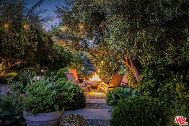 2724 Carmar Drive, Los Angeles, CA 90046