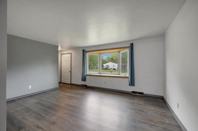 2110 ELM VIEW DRIVE, Green Bay, WI 54304