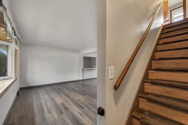 2110 ELM VIEW DRIVE, Green Bay, WI 54304