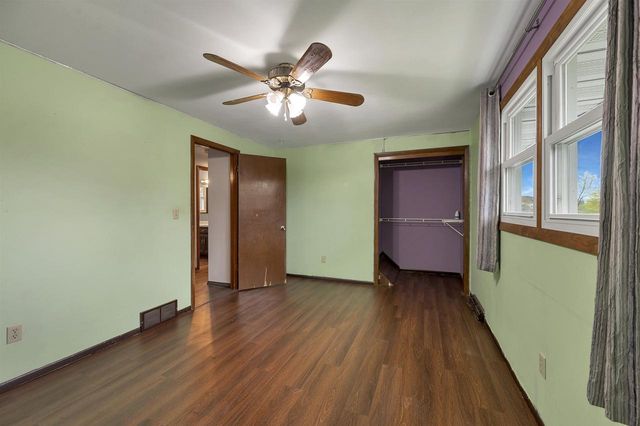 2110 ELM VIEW DRIVE, Green Bay, WI 54304