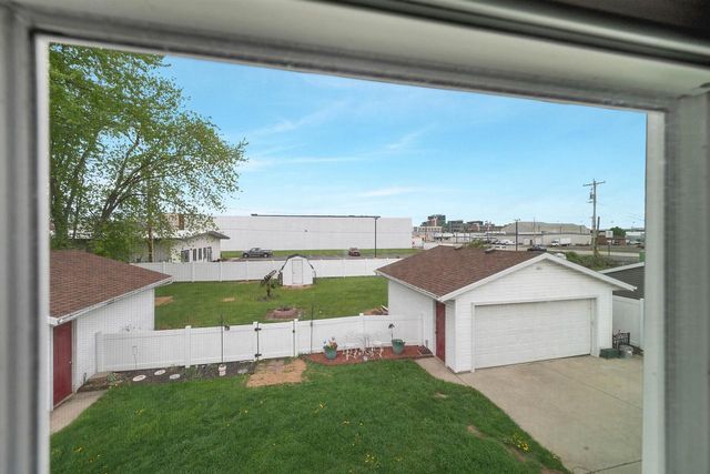 2110 ELM VIEW DRIVE, Green Bay, WI 54304