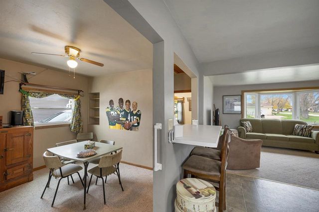 2110 ELM VIEW DRIVE, Green Bay, WI 54304