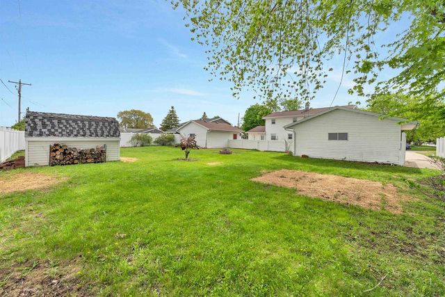 2110 ELM VIEW DRIVE, Green Bay, WI 54304