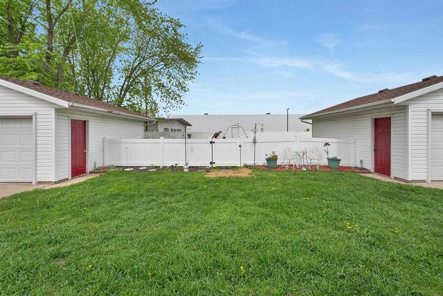 2110 ELM VIEW DRIVE, Green Bay, WI 54304