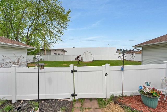 2110 ELM VIEW DRIVE, Green Bay, WI 54304