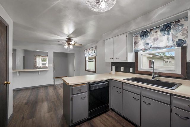 2110 ELM VIEW DRIVE, Green Bay, WI 54304