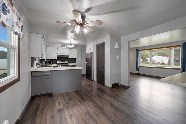 2110 ELM VIEW DRIVE, Green Bay, WI 54304