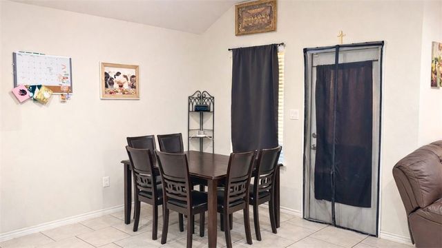 3901 Shiva Dr, Corpus Christi, TX 78410