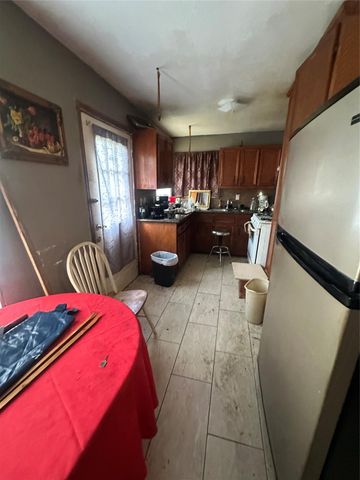 8105 Howard Drive, Houston, TX 77017