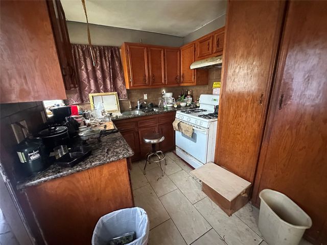 8105 Howard Drive, Houston, TX 77017