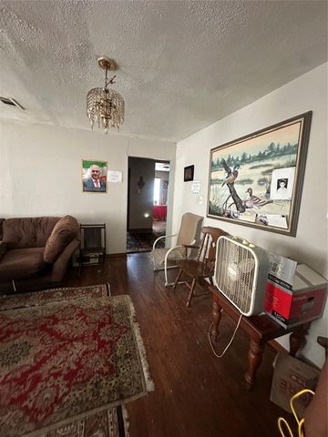 8105 Howard Drive, Houston, TX 77017