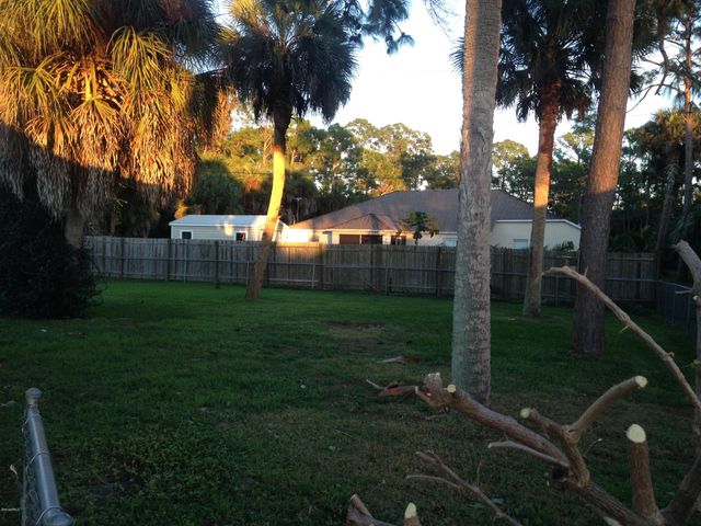 153 Bayamo Avenue NE, Palm Bay, FL 32907