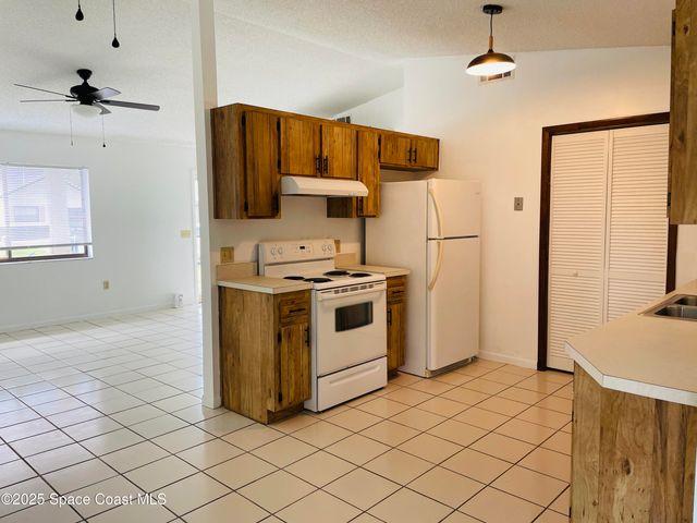 153 Bayamo Avenue NE, Palm Bay, FL 32907
