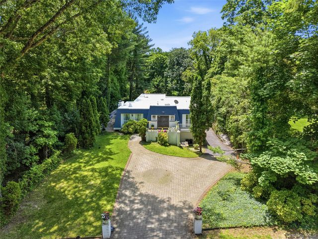 275 Broadfield Road, New Rochelle, NY 10804