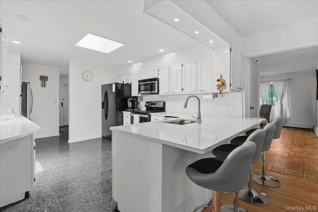 275 Broadfield Road, New Rochelle, NY 10804