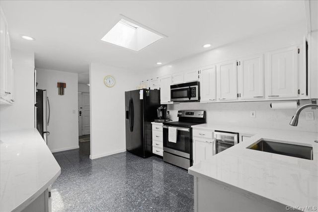 275 Broadfield Road, New Rochelle, NY 10804