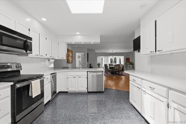 275 Broadfield Road, New Rochelle, NY 10804